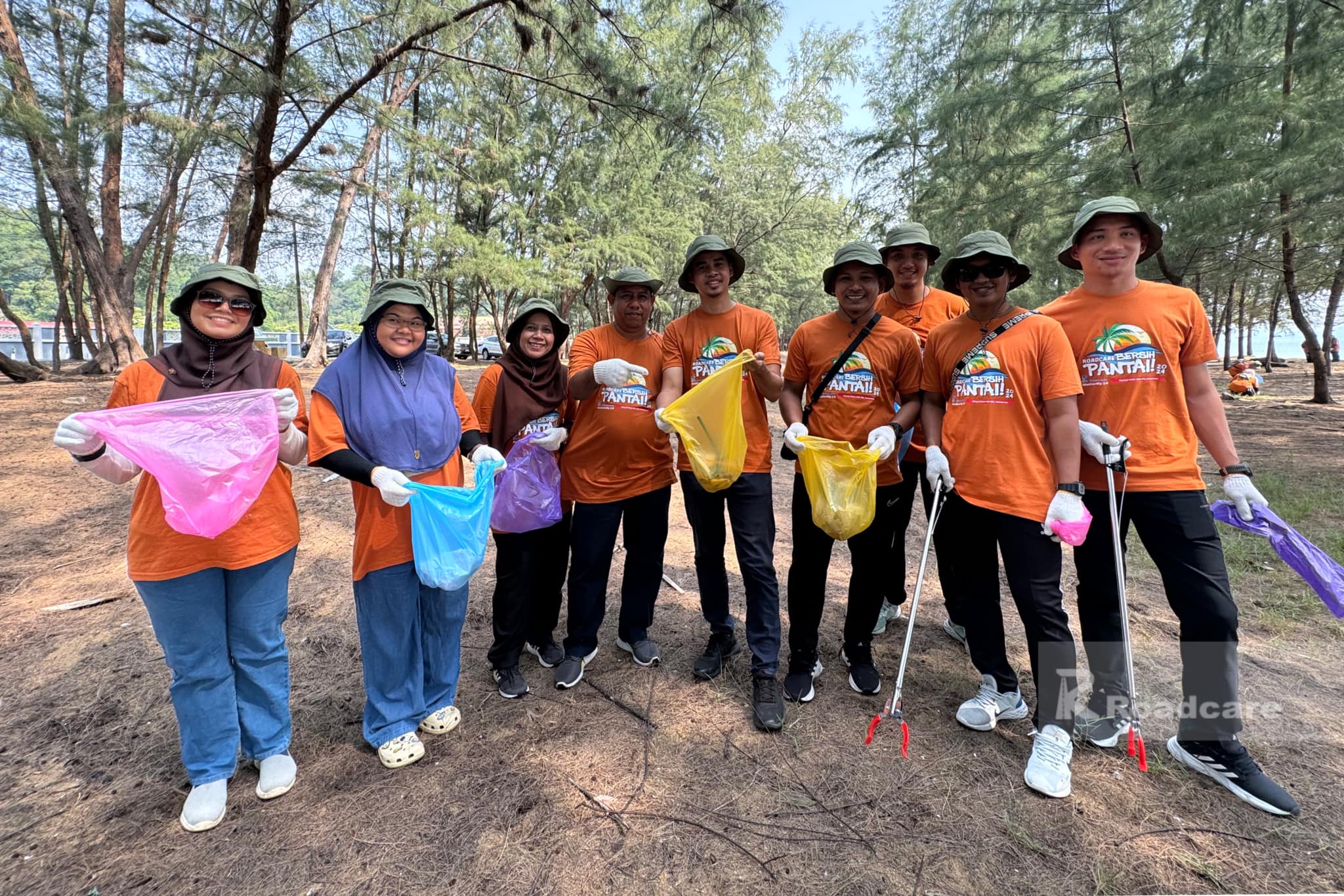 Protasco Active photograph: Gotong-royong Pembersihan Pantai
