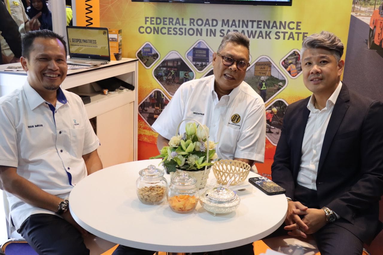 Protasco Active photograph: 11th Malaysia Road Conference & Exhibition 2022 dan 4th International Road Federation Asia-Pacific Regional Congress