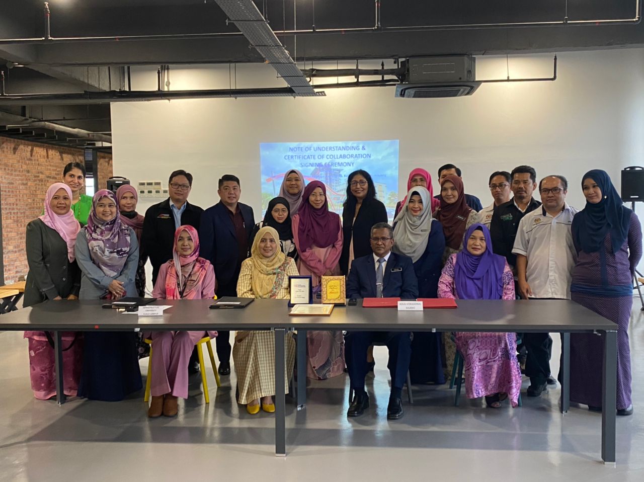 Protasco Active photograph: Note of Understanding between the Infrastructure University Kuala Lumpur and Kolej Vokasional Kajang