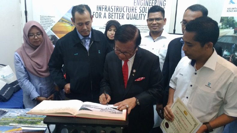 Protasco Active photograph: Hari Inovasi JKR 2018