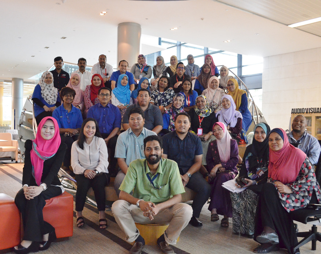 Protasco Active photograph: Visit to Bank Negara