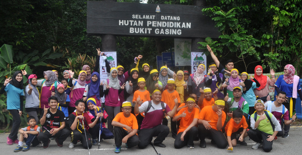Protasco Active photograph: Aktiviti Dakian Amal bersama Anak Yatim