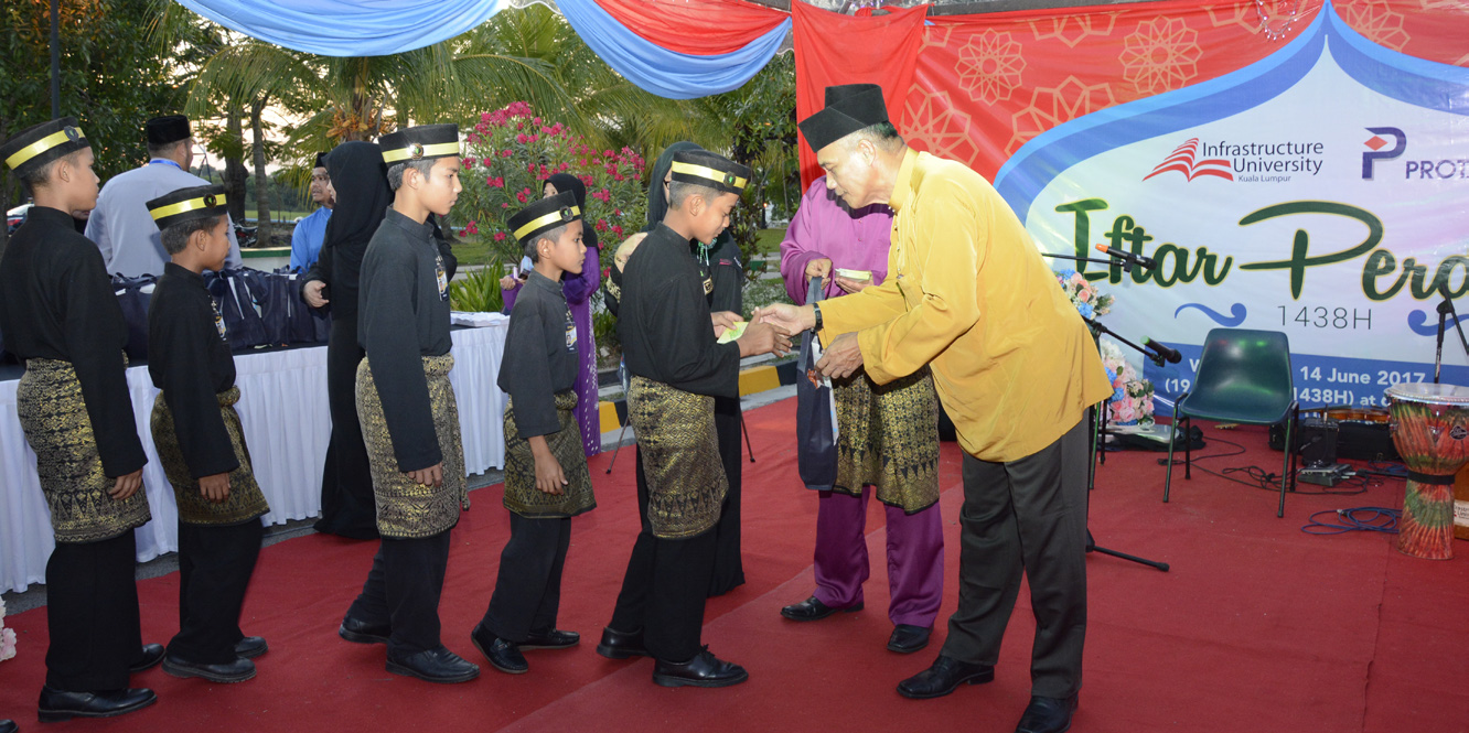 Protasco Active photograph: Iftar Perdana 1438H