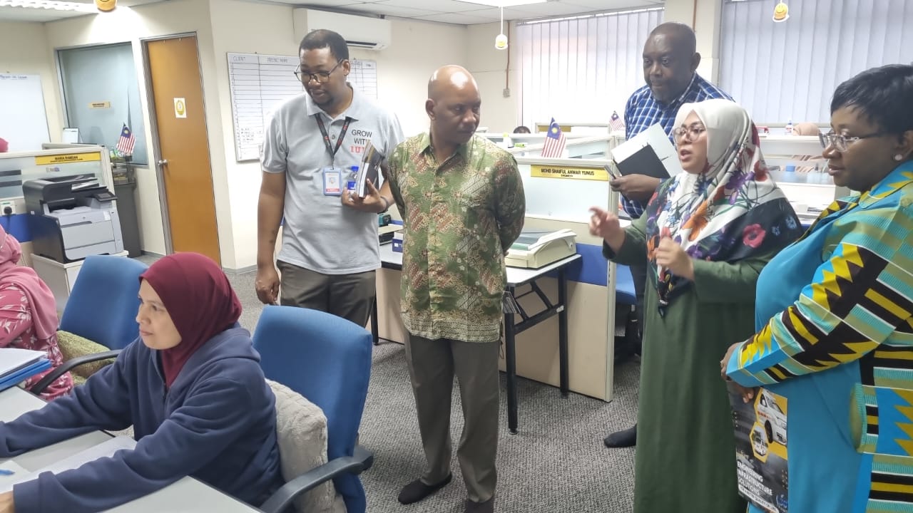 Protasco Active photograph: Visit from Cosine's delegates to IKRAM PAVES Sdn. Bhd