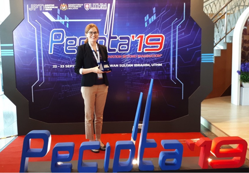 Protasco Active photograph: IUKL Won Silver Medal at Pecipta 2019