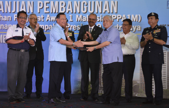 Protasco Active photograph: Majlis Pecah Tanah & Menandatangani Perjanjian Pembangunan di Presint 19