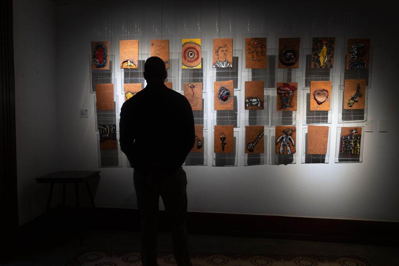 Conversatorio con los artistas de CARTELES en Dos Calles