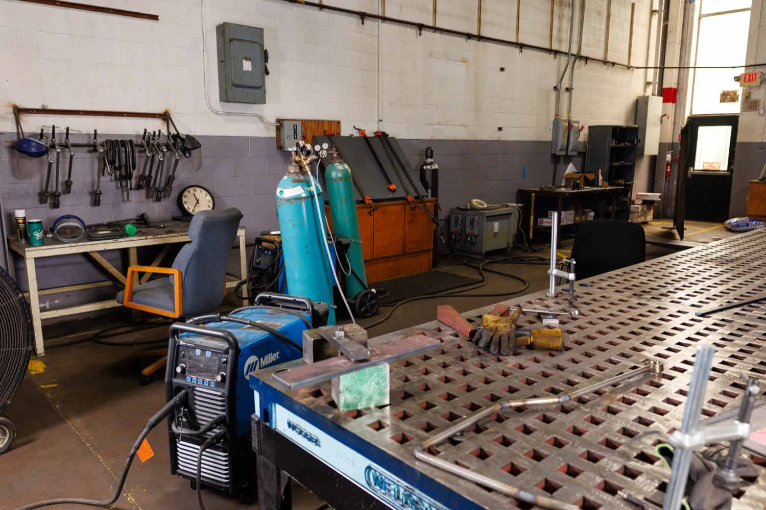 Welded assemblies and fixture table