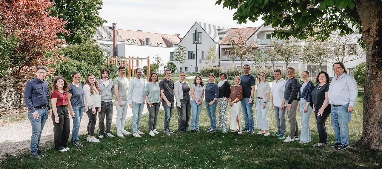 Das Team von Goldbrunner Ingenieure im Freien