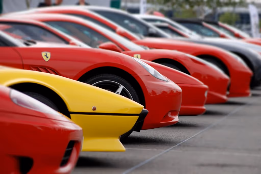 A long list of UK classic car clubs and forums with links to the car club or forum website or forum. The list is in alphabetical order.