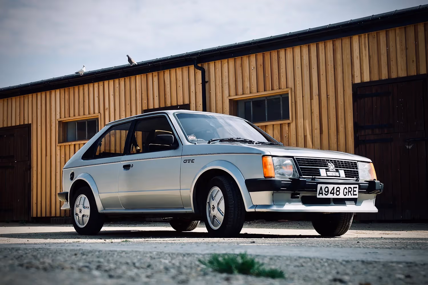 Jim keeps his ultra-rare MK1 Astra GTE safe at Auto Classica Storage Ltd while he works abroad in Saudi Arabia. Long term car storage stories. Read it here.