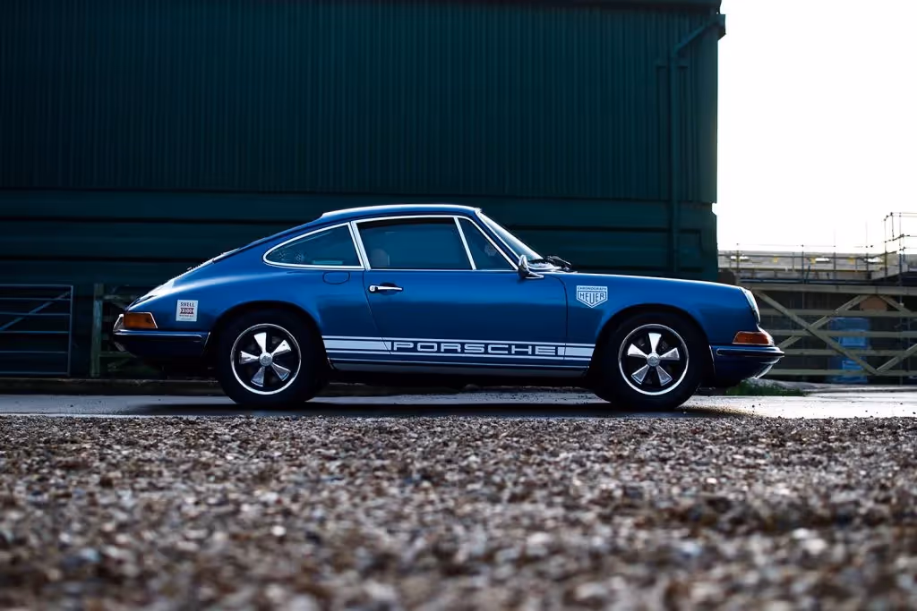 Porsche 911T The Blue Pearl is a beautiful early 1972 2.4 classic, aircooled Porsche. RHD, matching numbers, oel klappe and finished in Metallic Blue 324.