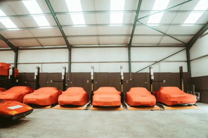 Winter car storage made simple: dehumidified protection, the right battery conditioner, tyre cushions and salt-safe prep near Milton Keynes and London.
