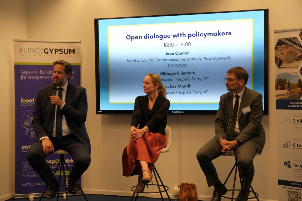 Straight from the source: open dialogue with policymakers