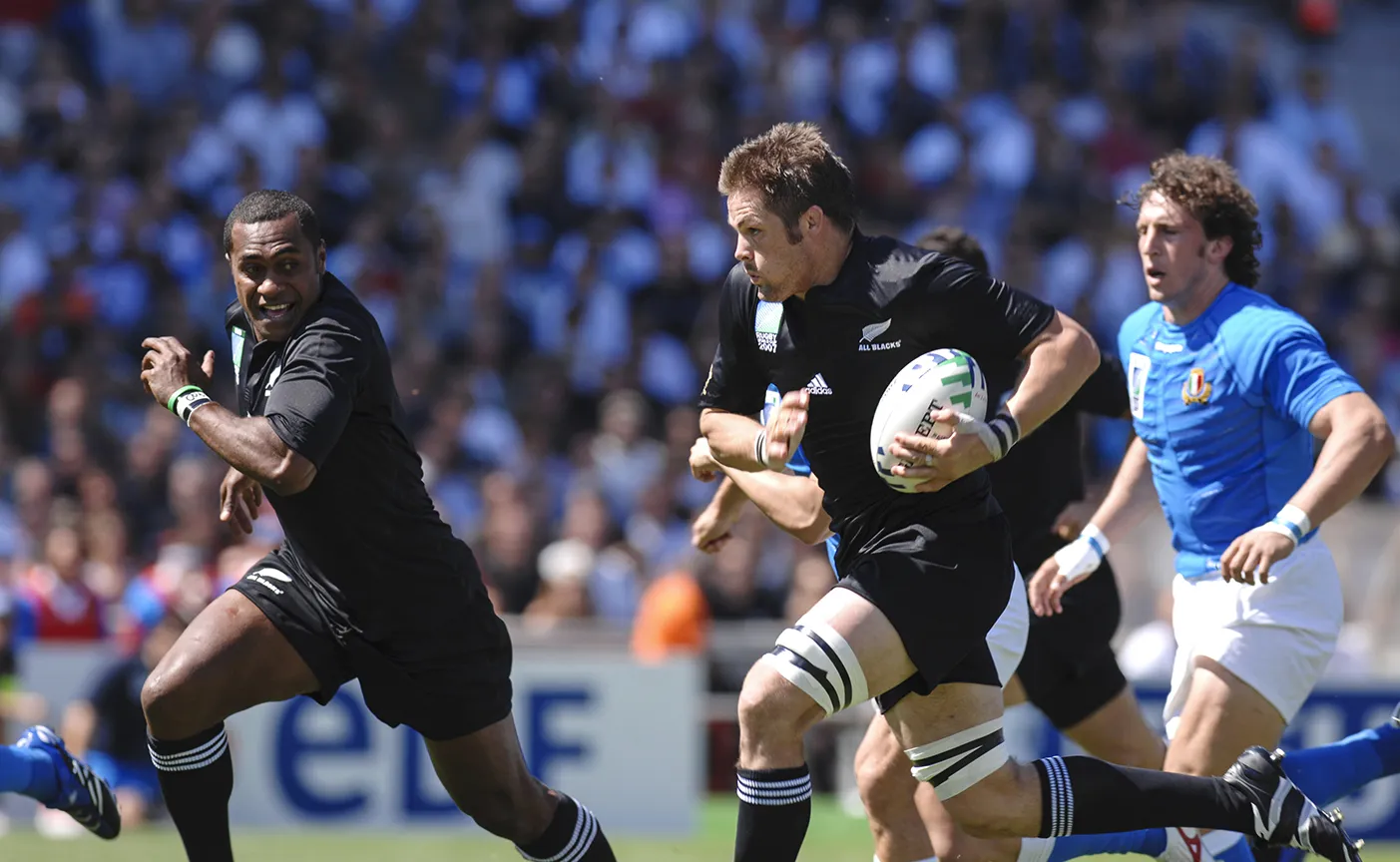 Rugbyspelers van de All Blacks tijdens een wedstrijd