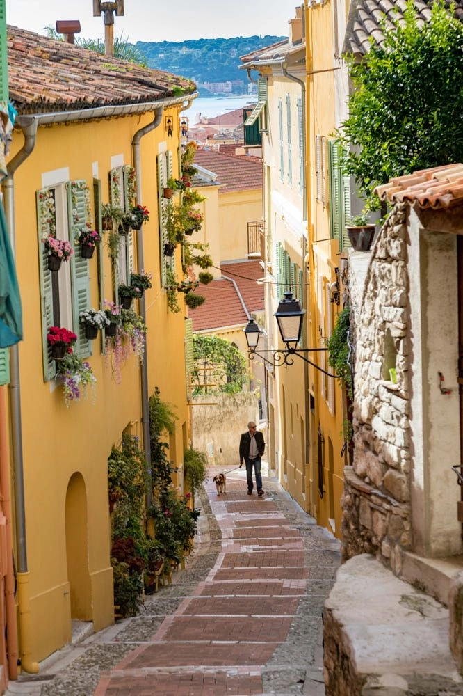 Ruelle de la vieille ville de Nice