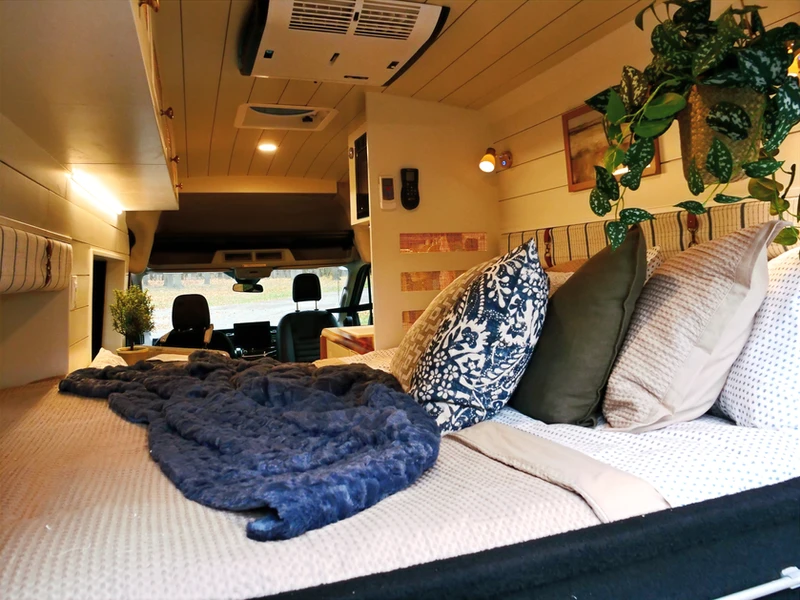 Looking inside a beatiful camper van