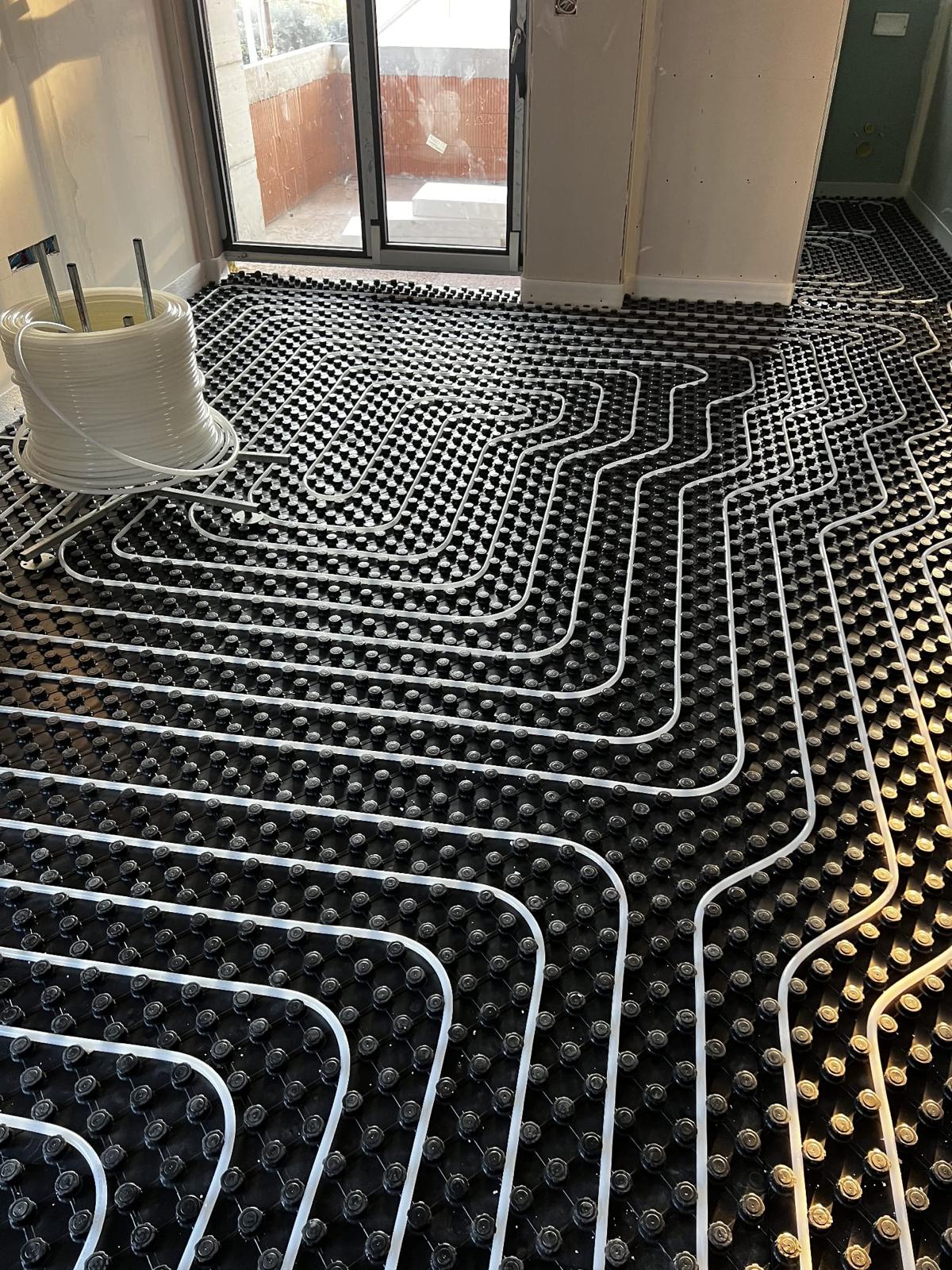 Vloerverwarming aangelegd tijdens woningrenovatie