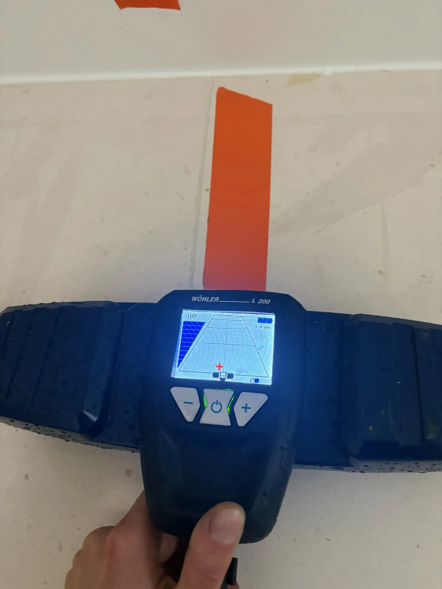 Contrôle d'étanchéité d'une installation gaz avec un appareil de mesure Wöhler L 200