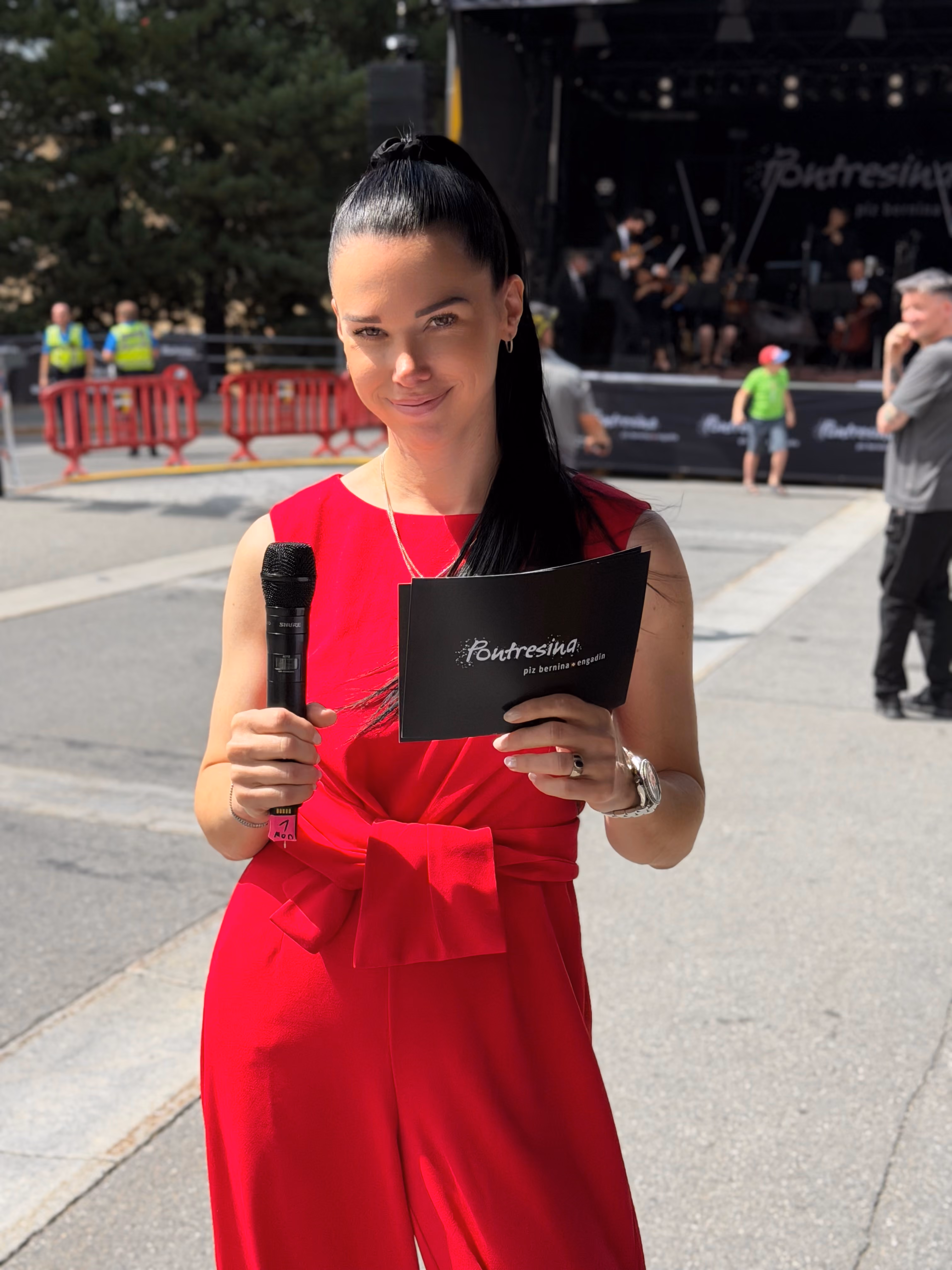 Moderatorin Jessica Müller