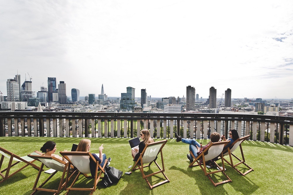 Office building design trends: Outdoor area