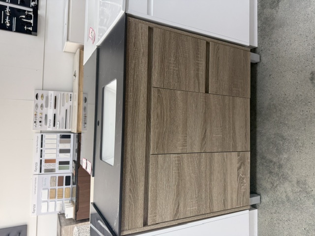 Vanities, Mirrors and Storage