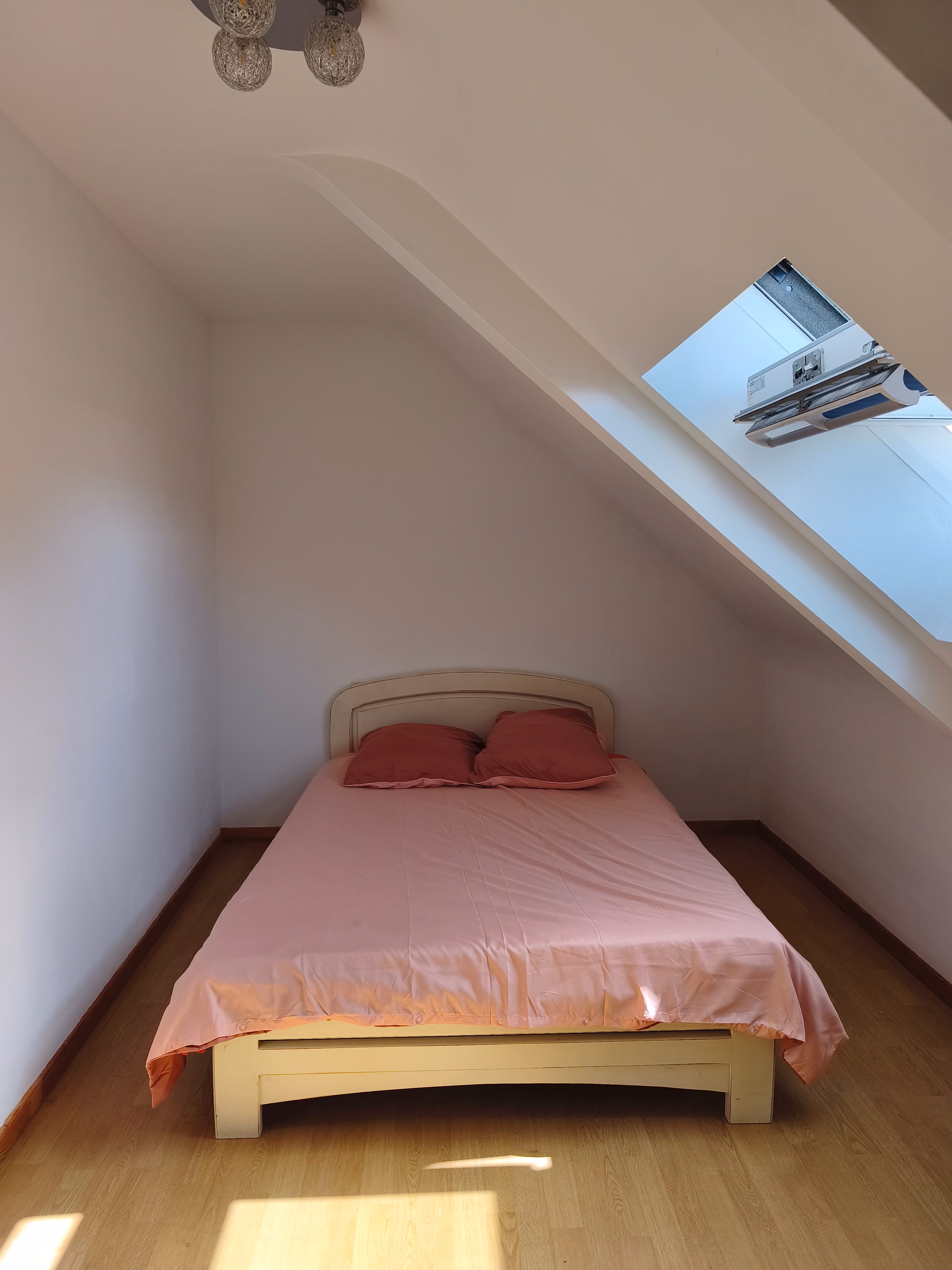 Maison familiale (chambre 1)