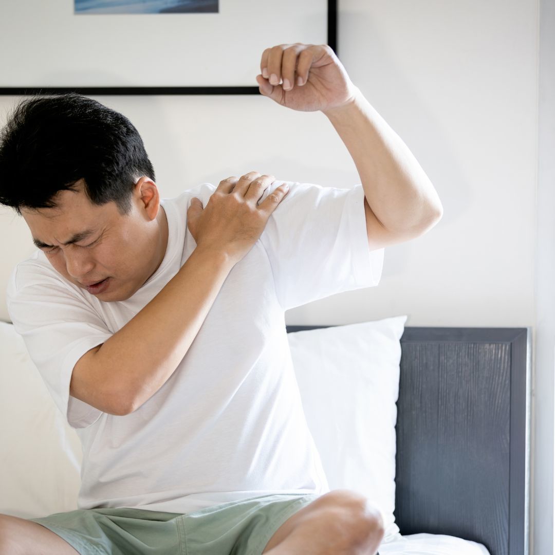 Is It Frozen Shoulder? A 4‑Step Self‑Test + Proven Strategies for Faster, Full Recovery