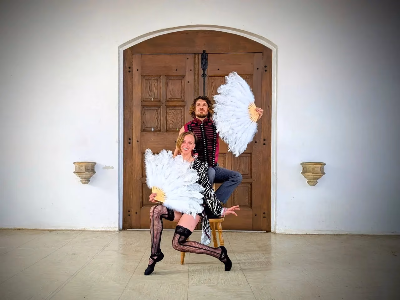 Acro Burlesque Waaier 2