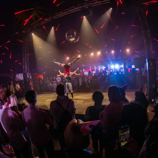 stage act acro