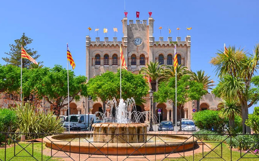Dacharbeiten auf Menorca