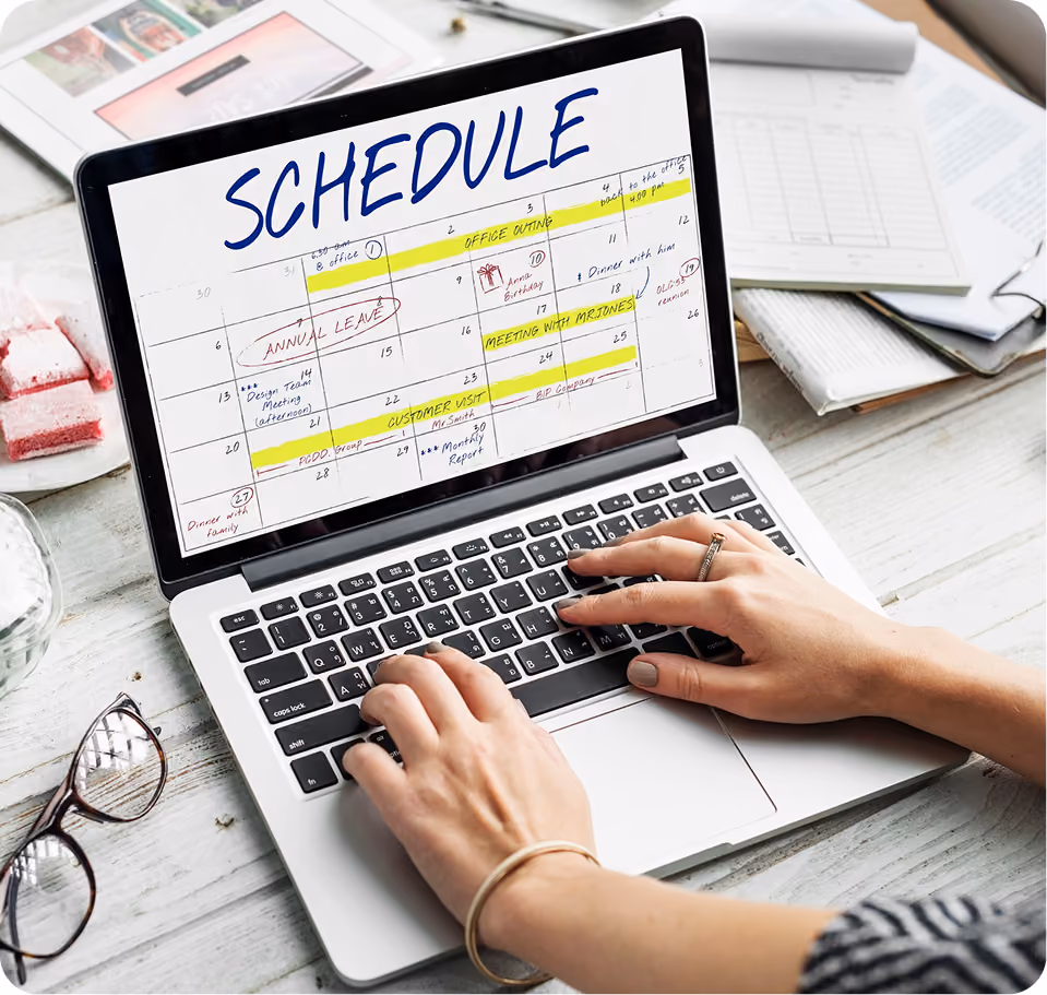 GOVS student getting their class schedule
