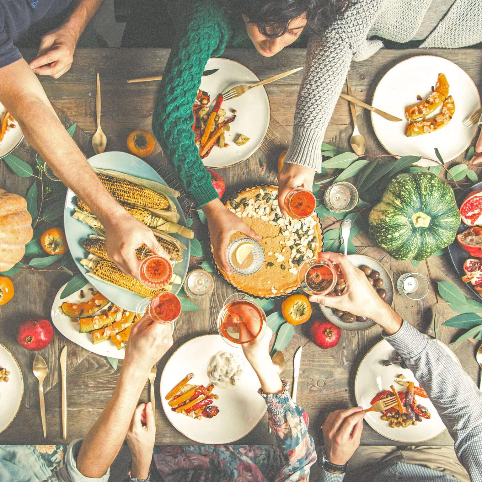 Navigate the Season Without the Holiday Weight Gain: A Practical, Evidence-Based Guide