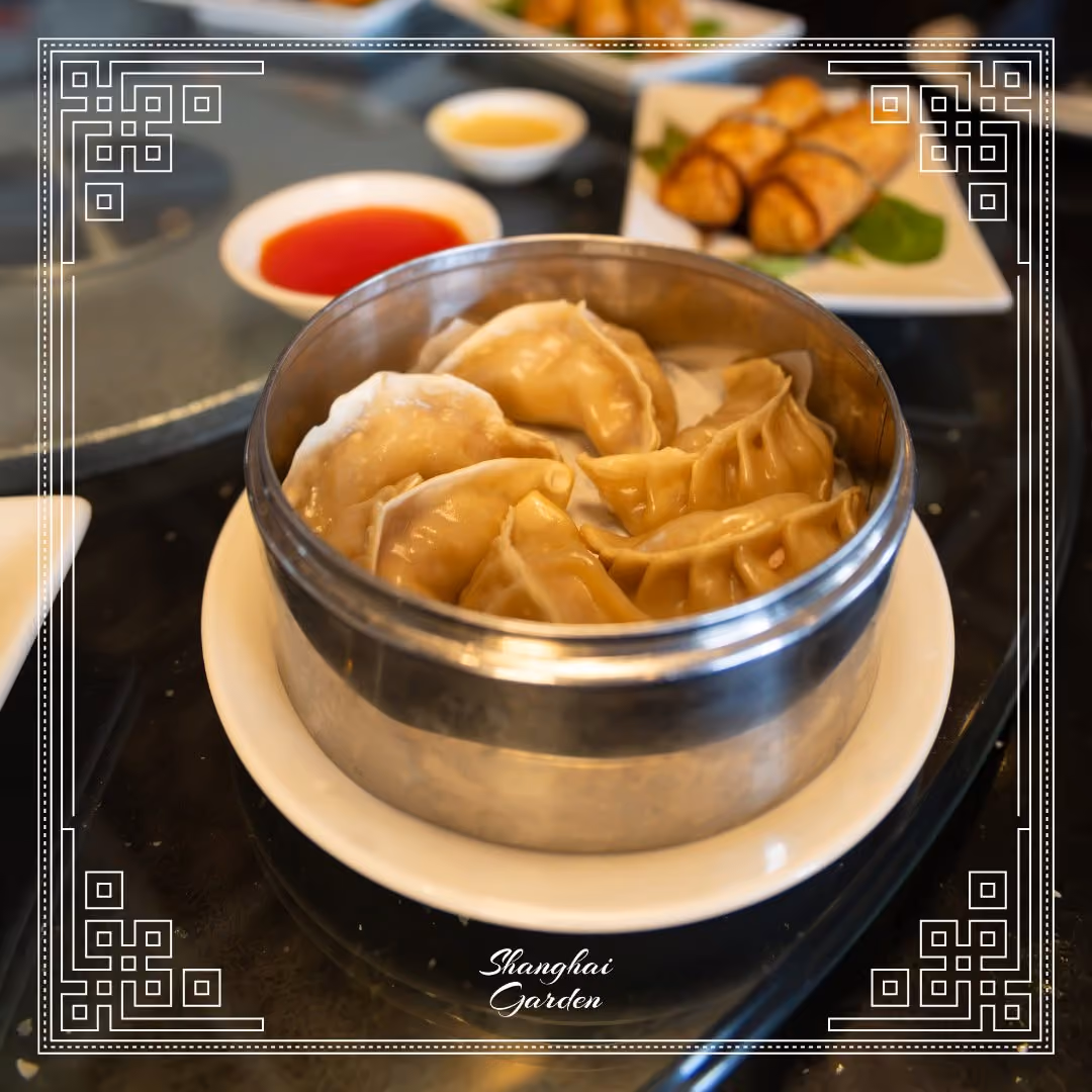 A bowl of food with a picture of a bowl of food on the side.