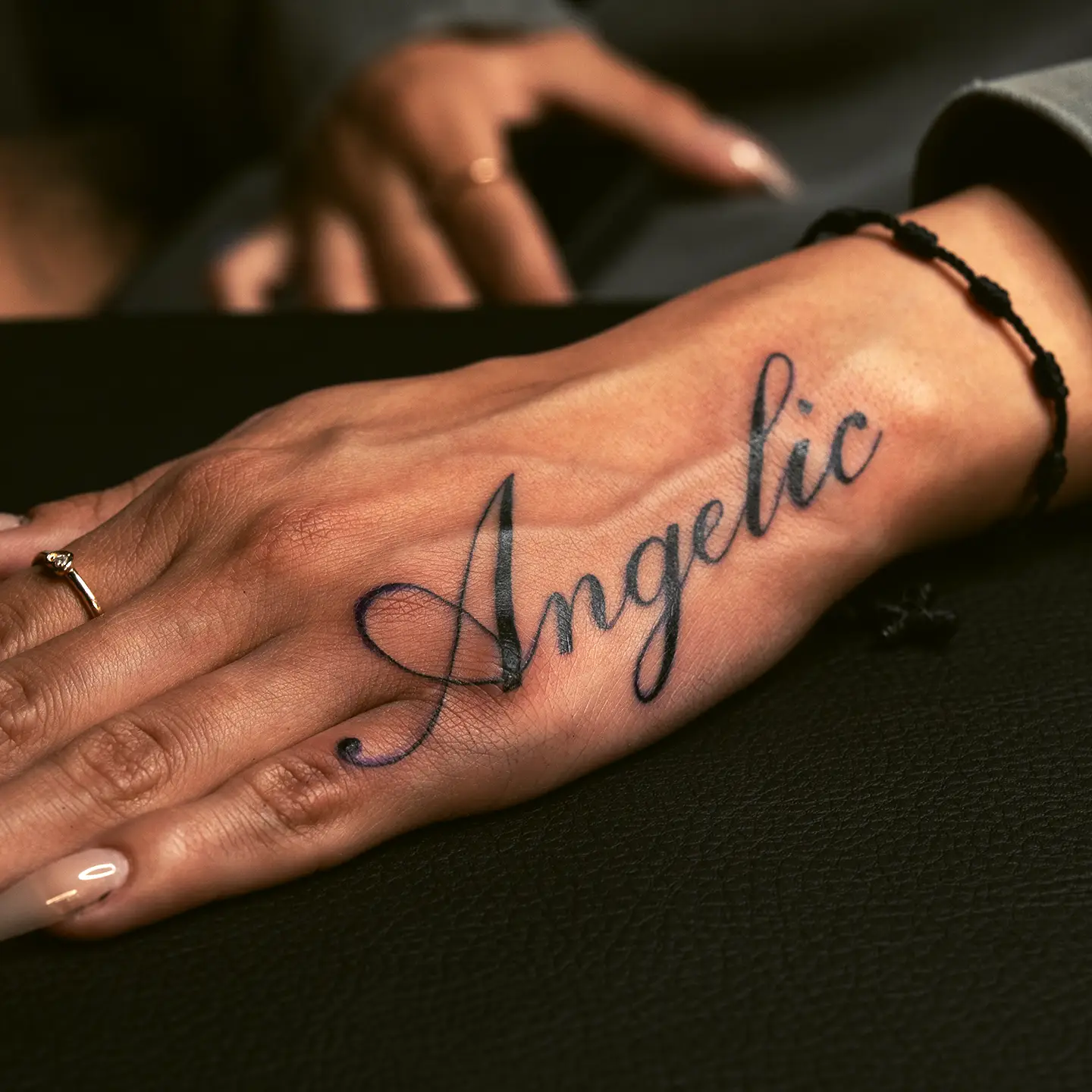 Custom script design for the hand