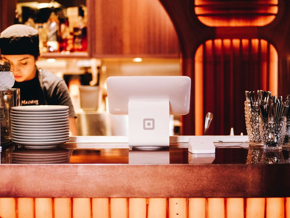 How to Reduce Labour Costs in a Restaurant or Bar (Australia, NZ Guide, 2026)