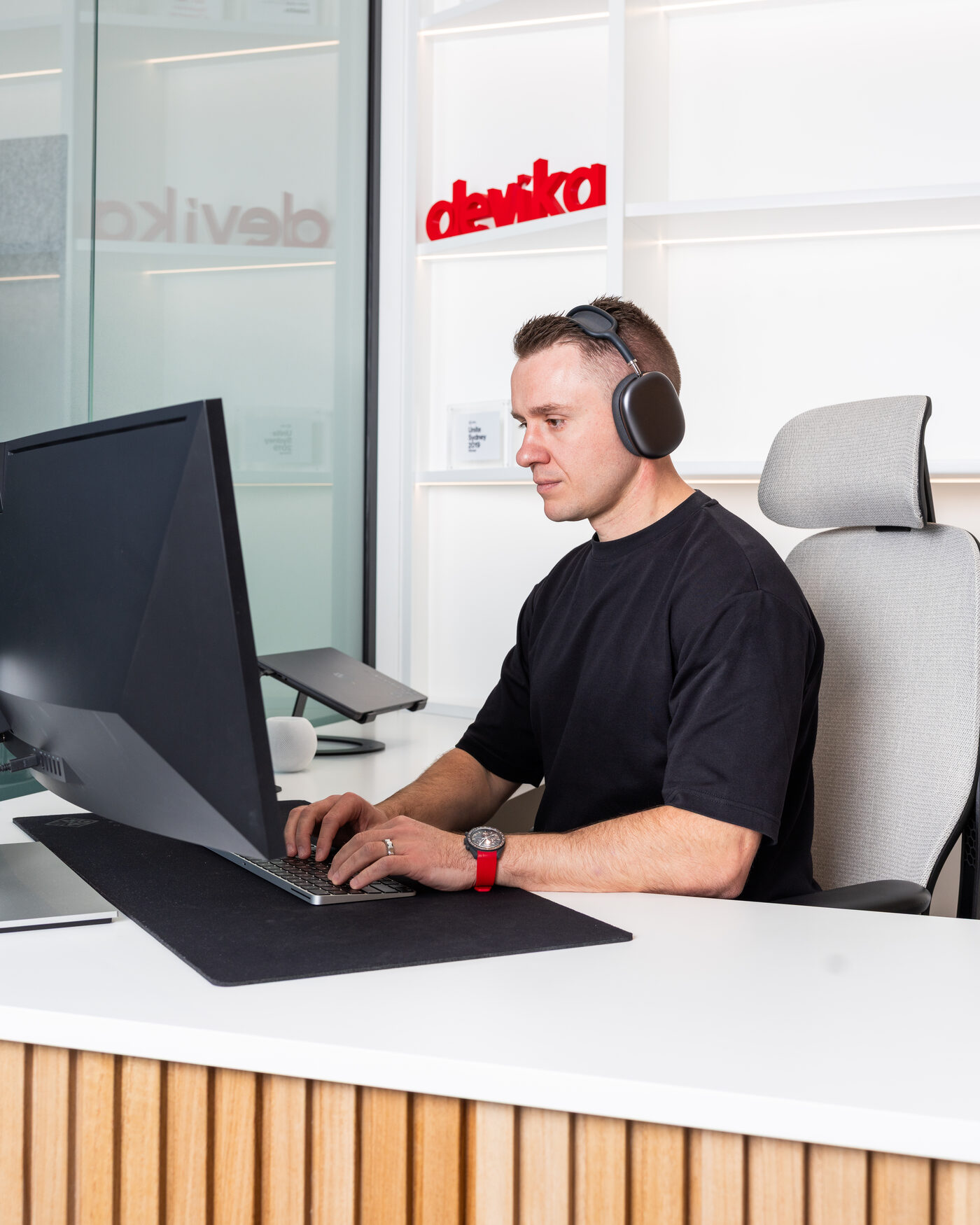 Ken Kencevski working at Devika