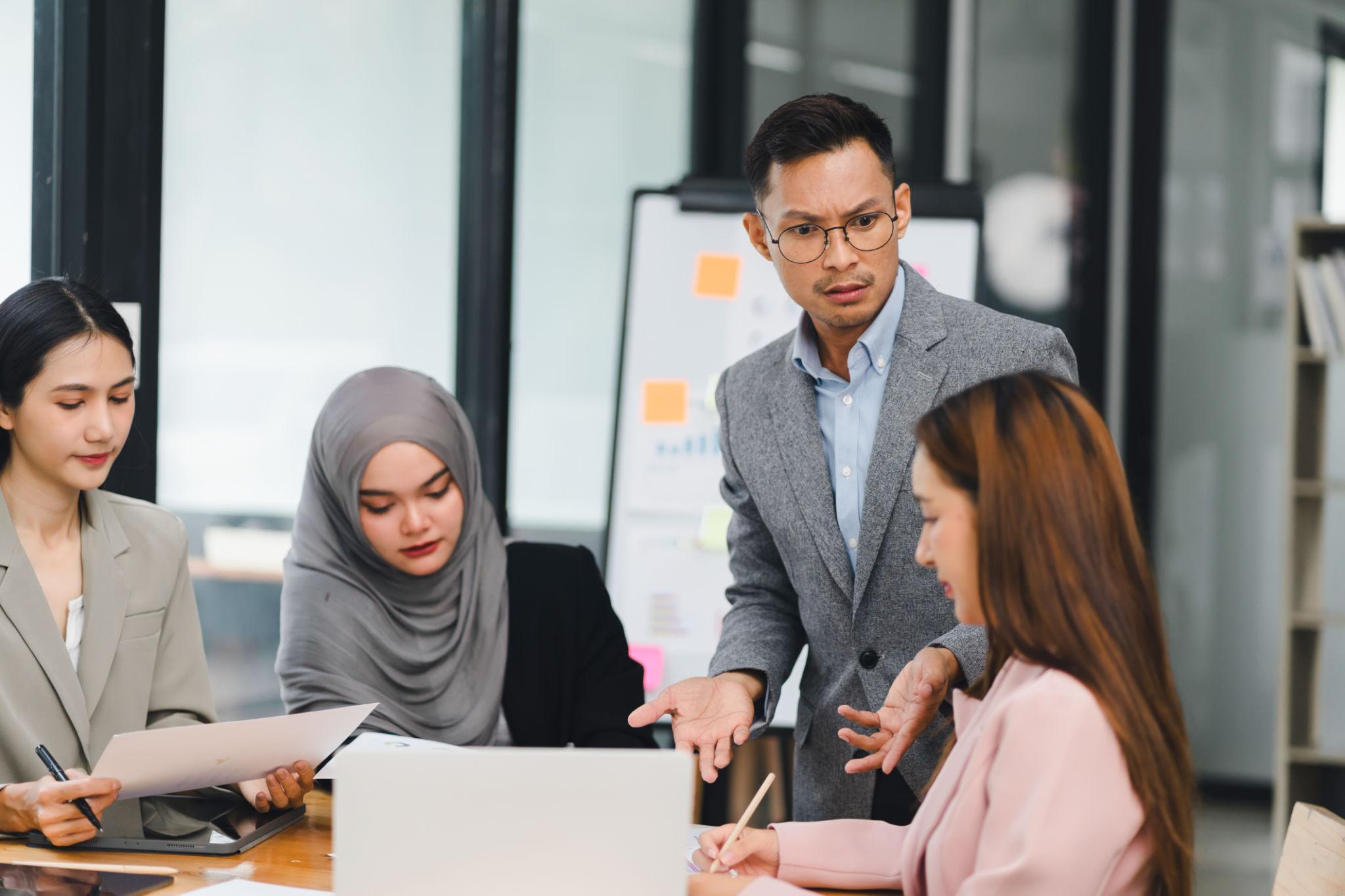How to Manage Stress and Lead Effectively Under Pressure