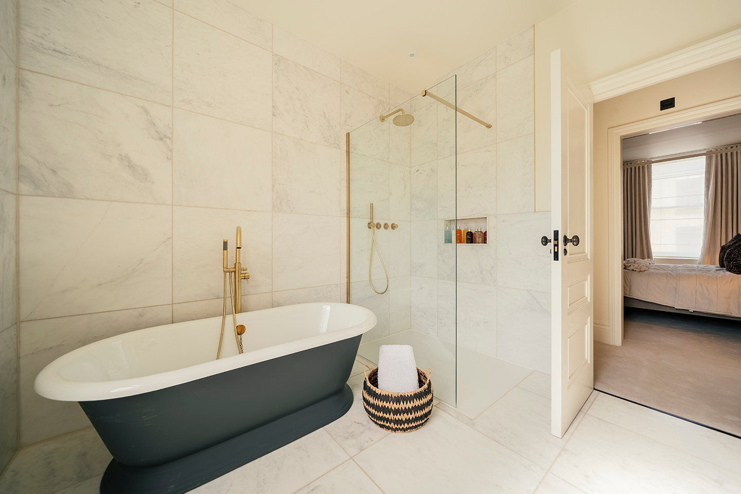 Viola Sulgrave – bathroom