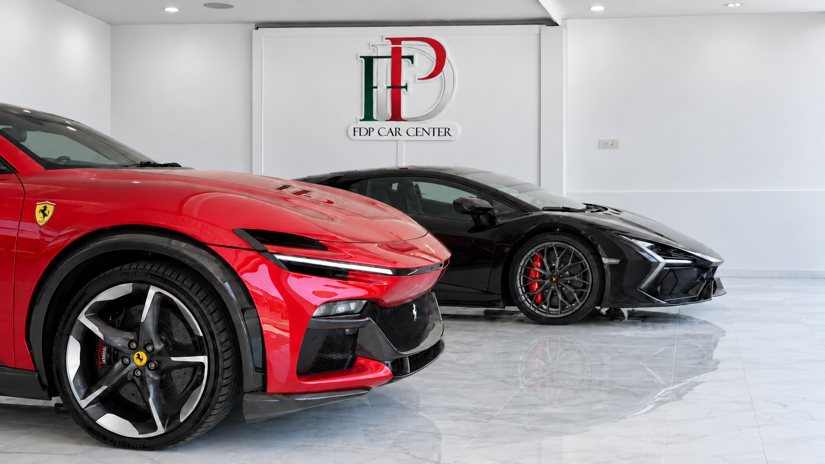 Showroom FDP Car Center ad Angri con Ferrari e Lamborghini