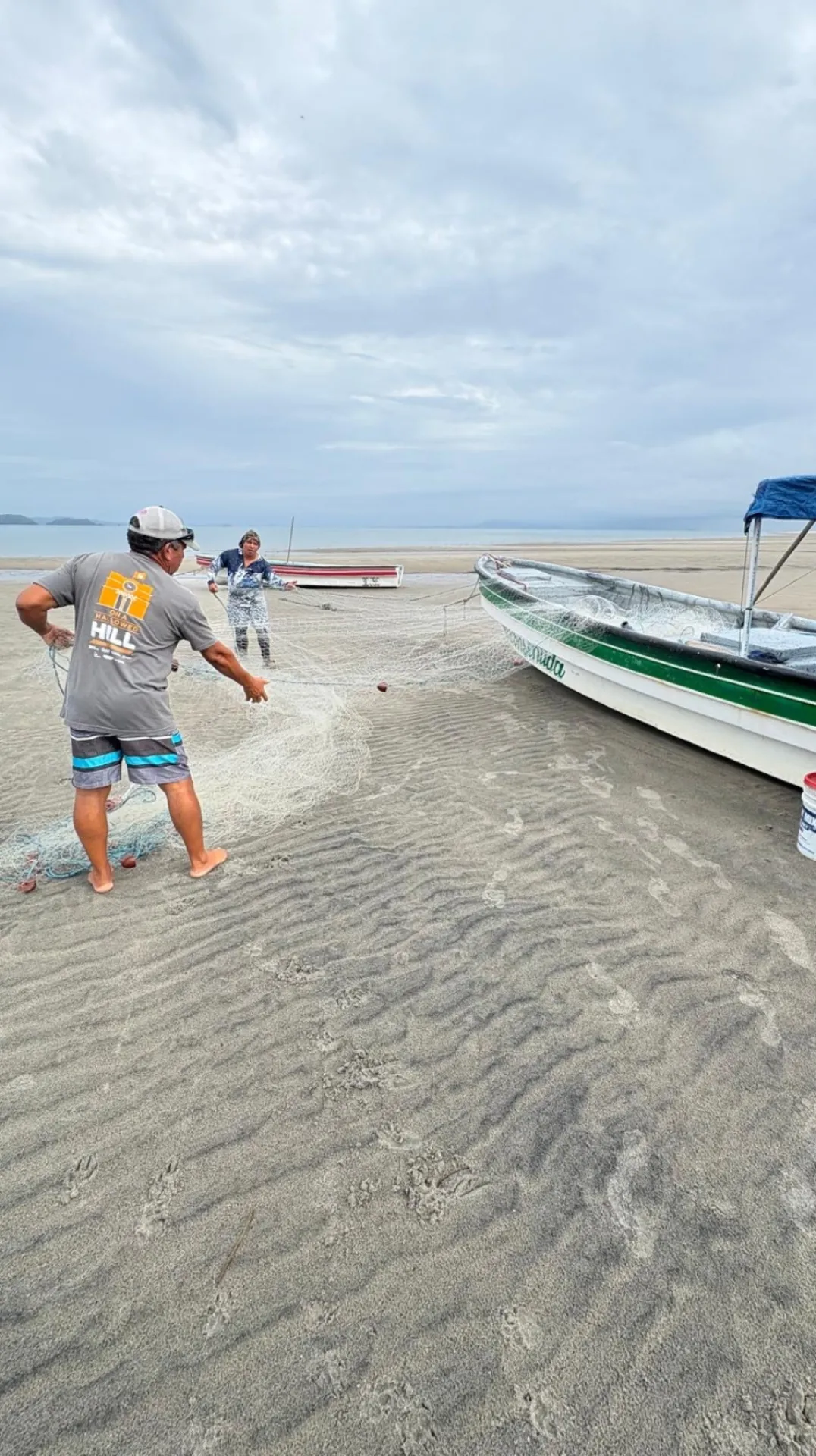 Un pêcheur sur la mer au Panama
