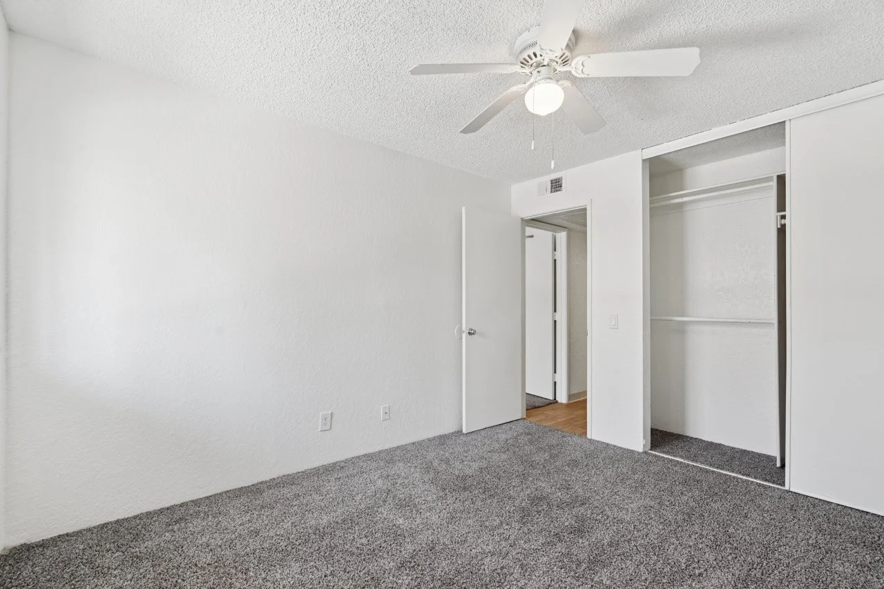 Bedroom with carpet