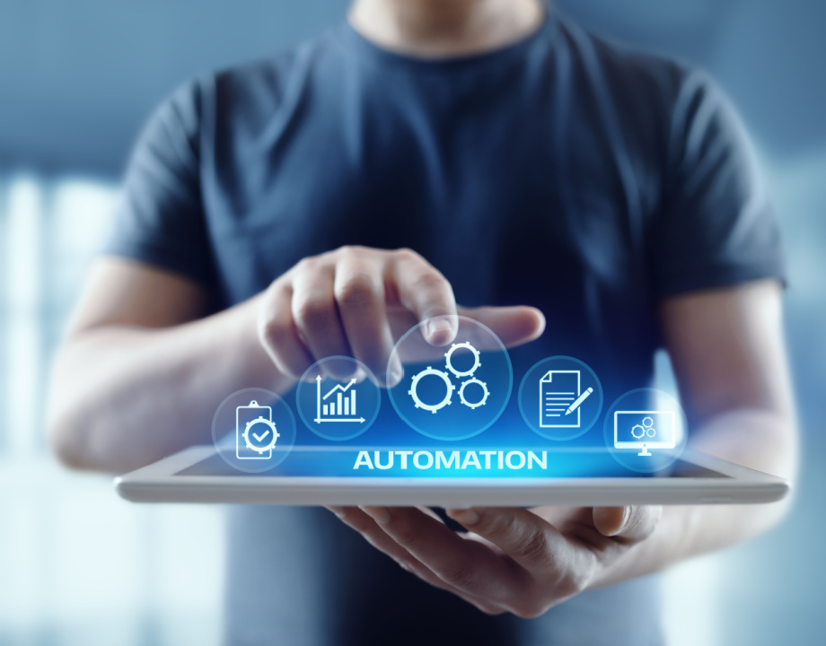 How an automated hiring process can streamline communication for recruiters