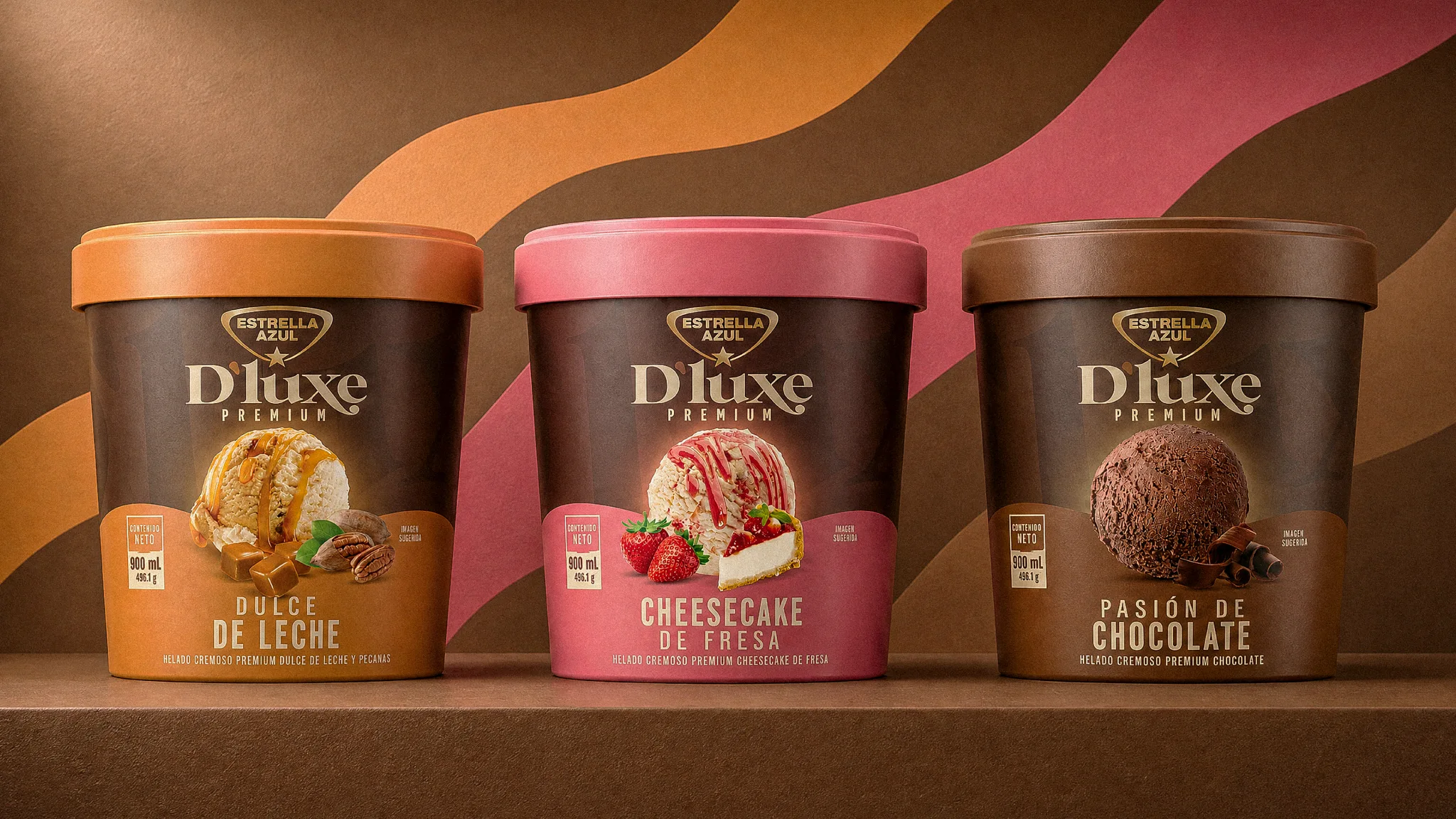 Tres envases de helado D'luxe Premium de Estrella Azul: dulce de leche, cheesecake de fresa y pasión de chocolate