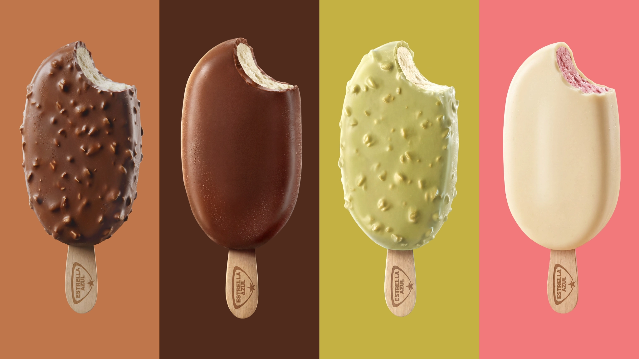 Cuatro paletas D'luxe mordidas sobre fondos de colores: chocolate con almendras, chocolate clásica, pistacho y fresa con crema blanca