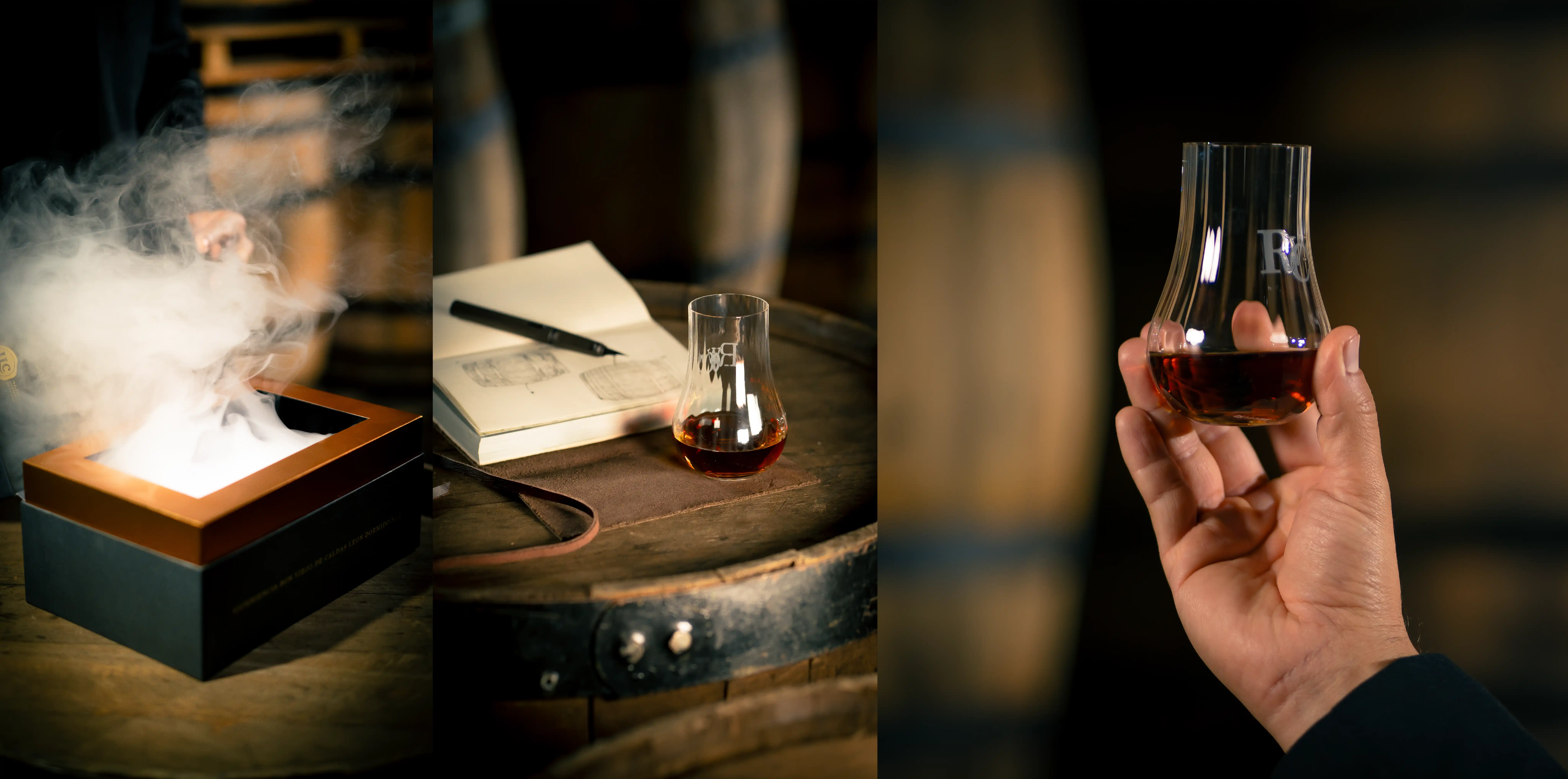 Experiencia de degustación de León Dormido: estuche con humo, copa de ron sobre barrica junto a libreta de notas y mano sosteniendo copa grabada