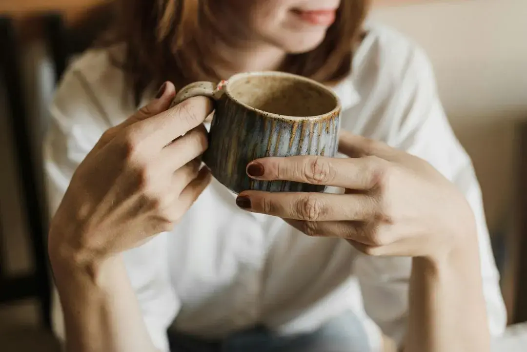 5 Minute Mindful Grounding Exercises to Calm Your Anxiety