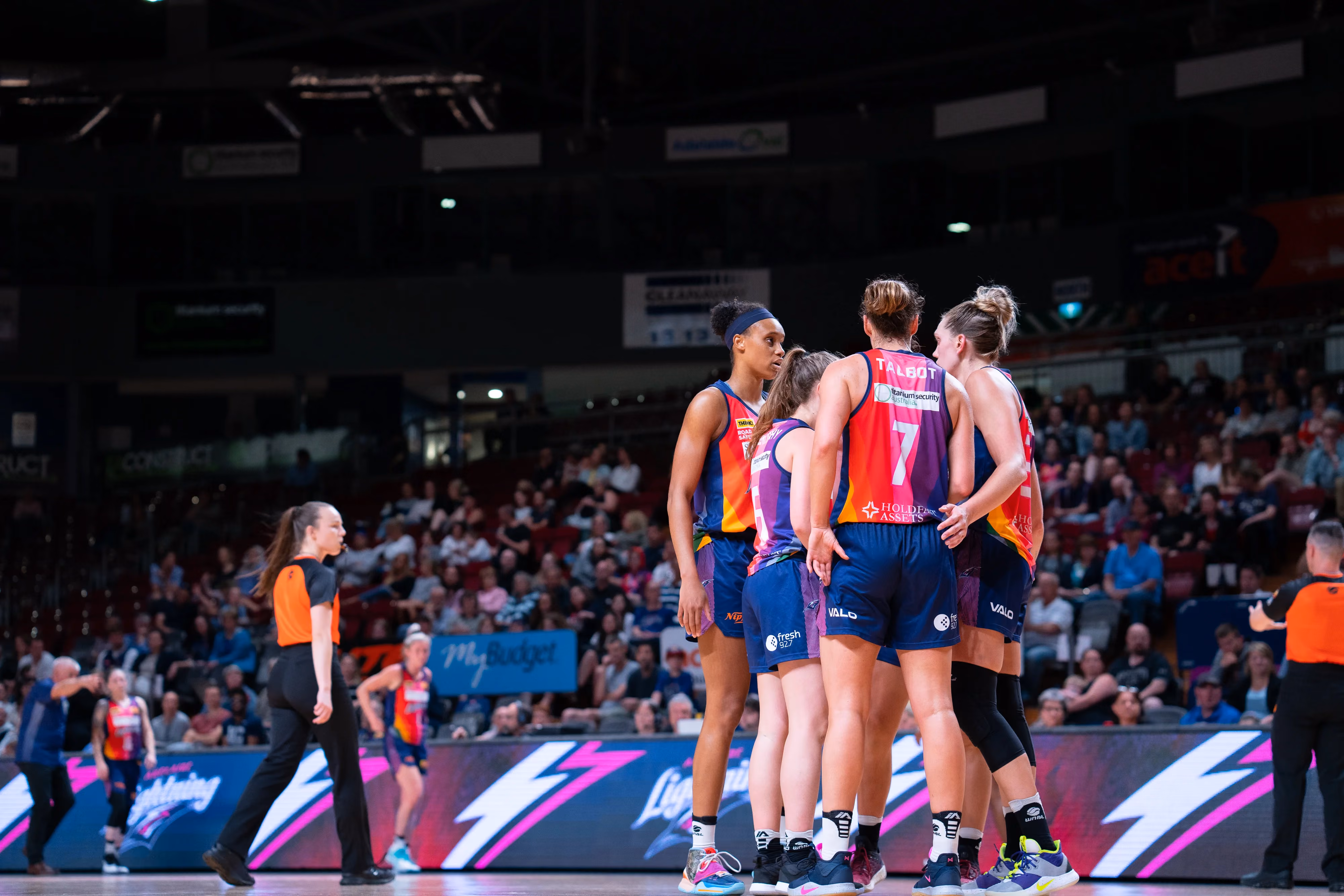 Game action between Adelaide Lightning and the Melbourne Boomers