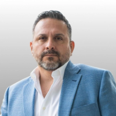 Damien, UX Lead, Product & Design at Linarc