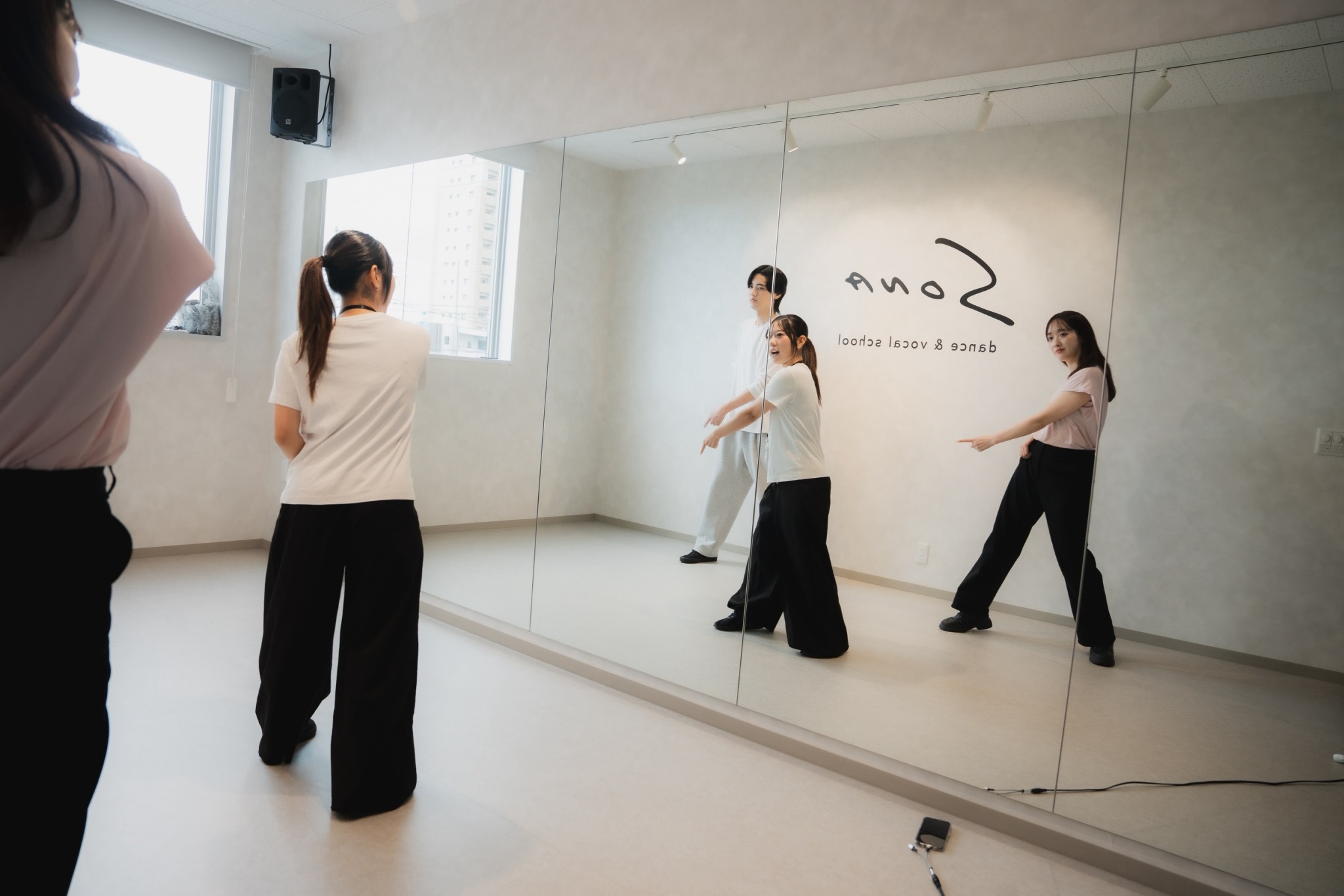 友達と2人だけで受けるダンスレッスンの魅力！
